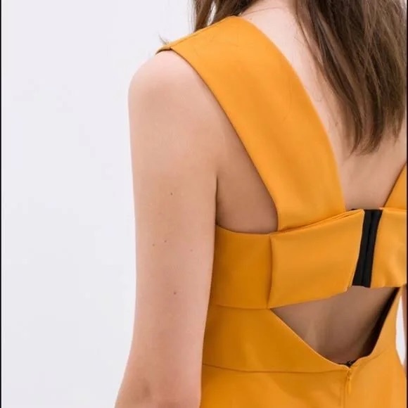 ZARA ~ Fit & Flare Back Bow Cut Out Mini Dress in Orange ~ Size Medium - Picture 4 of 12